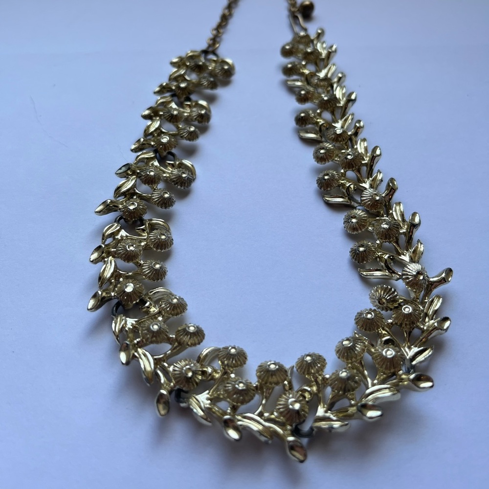 Vintage Gold-Tone Floral Garland Necklace